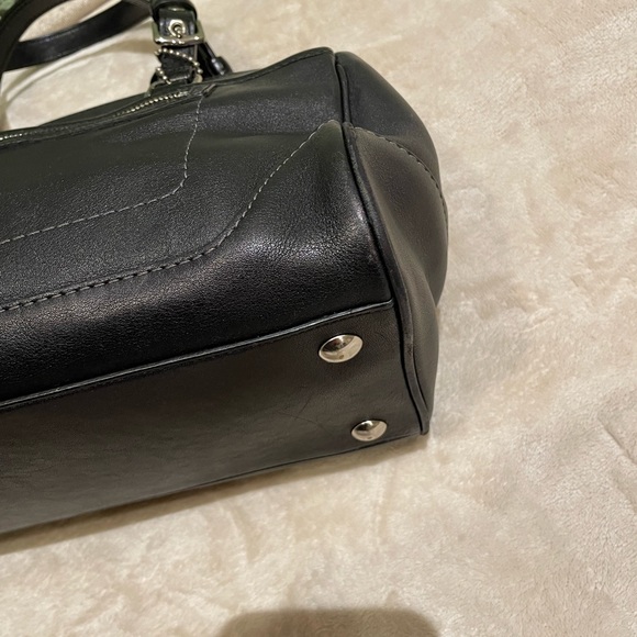 Coach black leather small hand bag - Picture 7 of 16